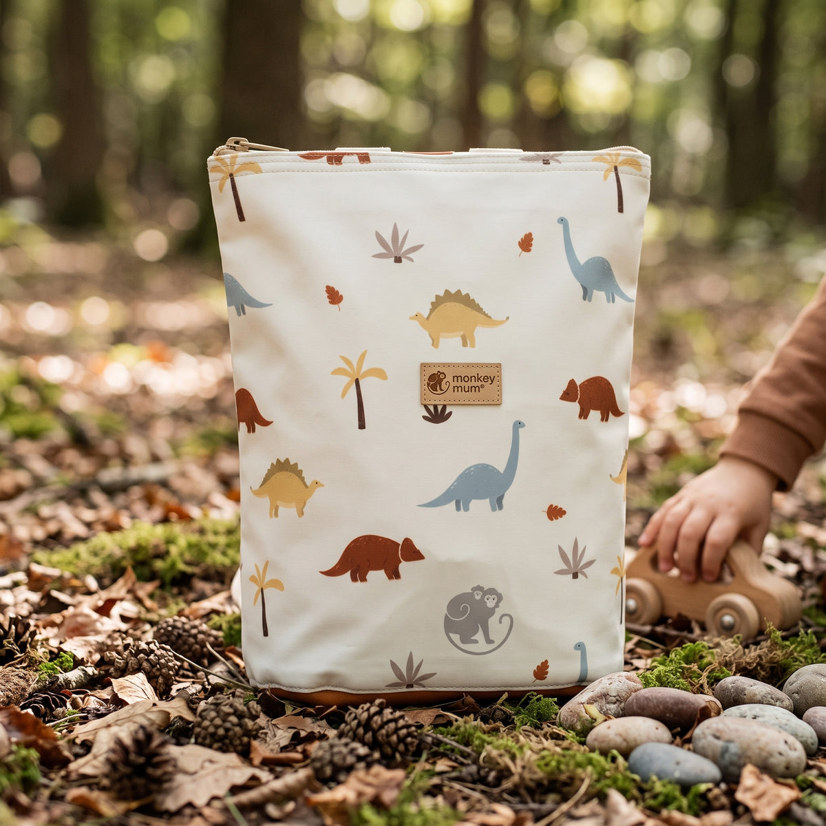 Dětský softshellový batůžek Monkey Mum® - Dinosauří příběh