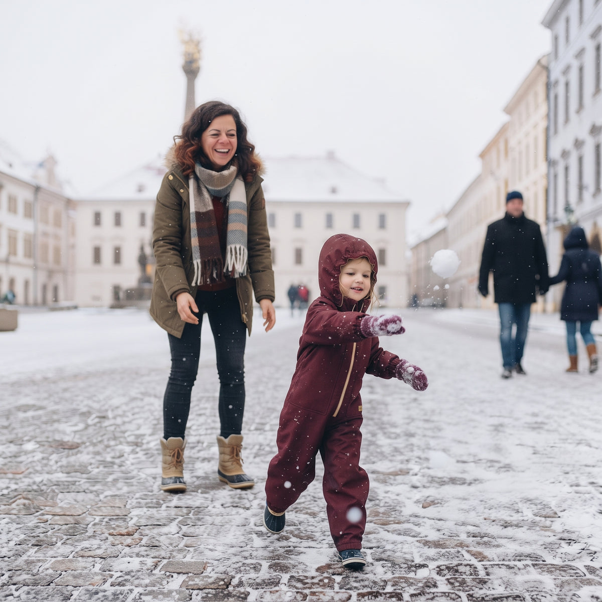 Monkey Mum® Dětská zimní softshellová kombinéza s beránkem - Vínová karkulka - vel. 98/104, 110/116