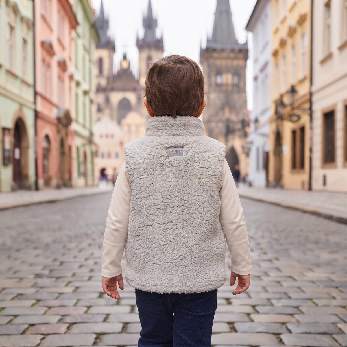 Beránková vesta Monkey Mum®  - Světle šedá