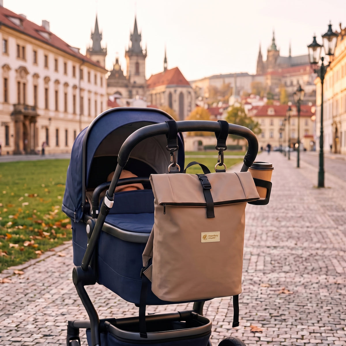 Monkey Mum® Softshellový batoh na kočárek – Safari tour