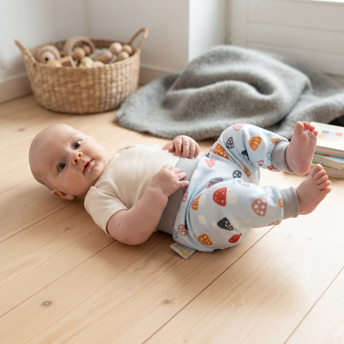 Dětské softshellové kalhoty s membránou Monkey Mum® - Pestrobarevné mochomůrky