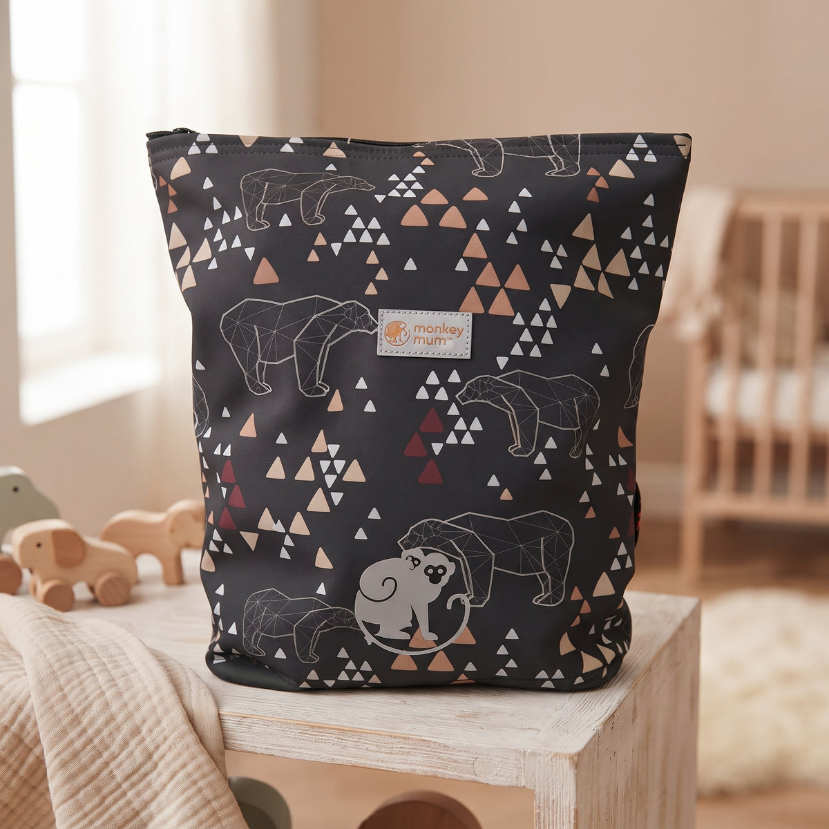 Dětský softshellový batůžek Monkey Mum®  -  Origami medvěd - Tmavě zelený