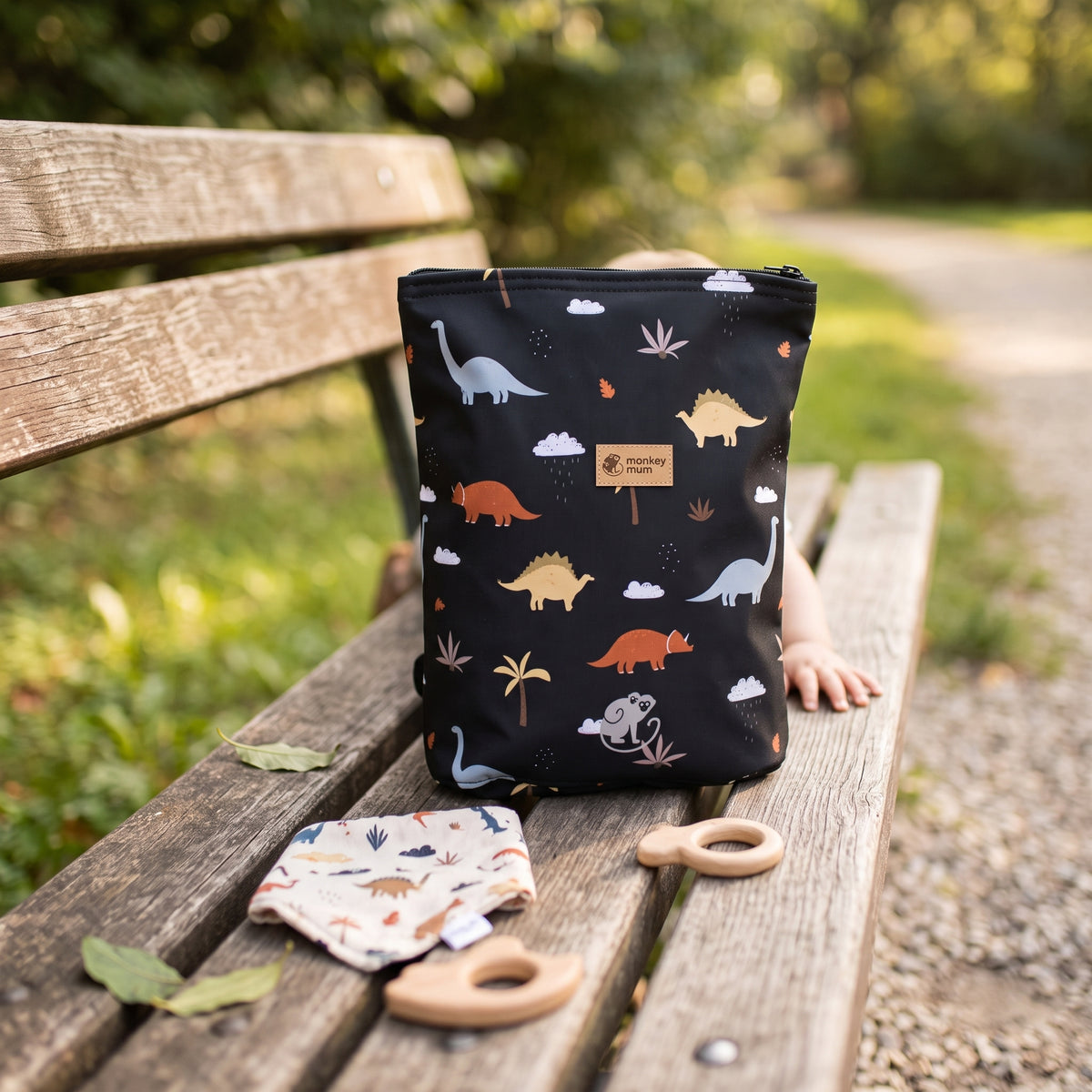 Dětský softshellový batůžek Monkey Mum® - Dinosauří cesta