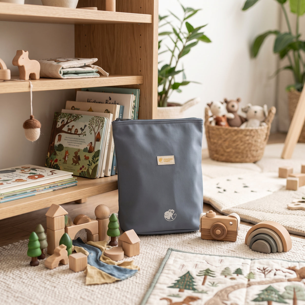 Dětský softshellový batůžek Monkey Mum® - Tajuplný výlet