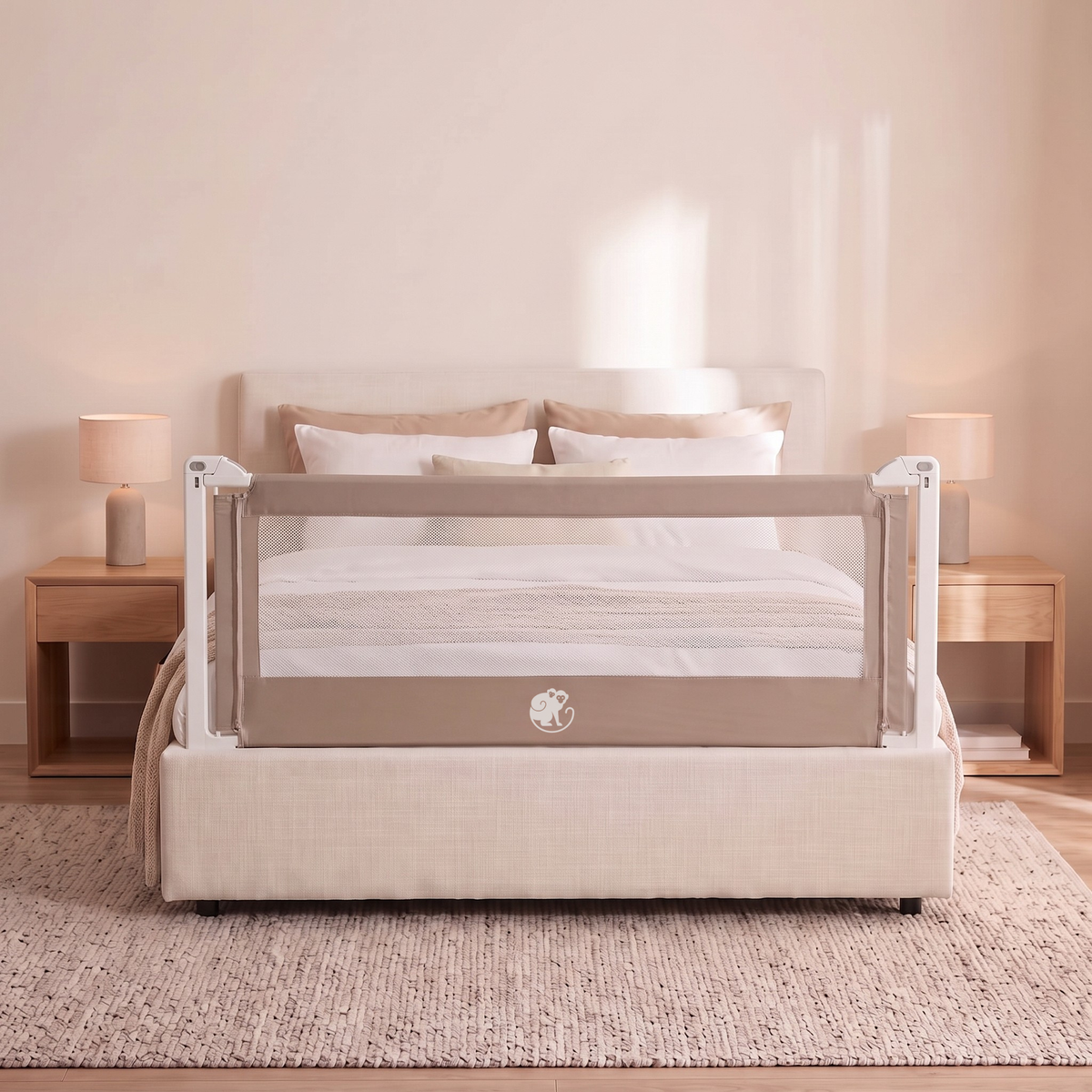 Plachta na zábranu na postel Monkey Mum® Popular - Latte