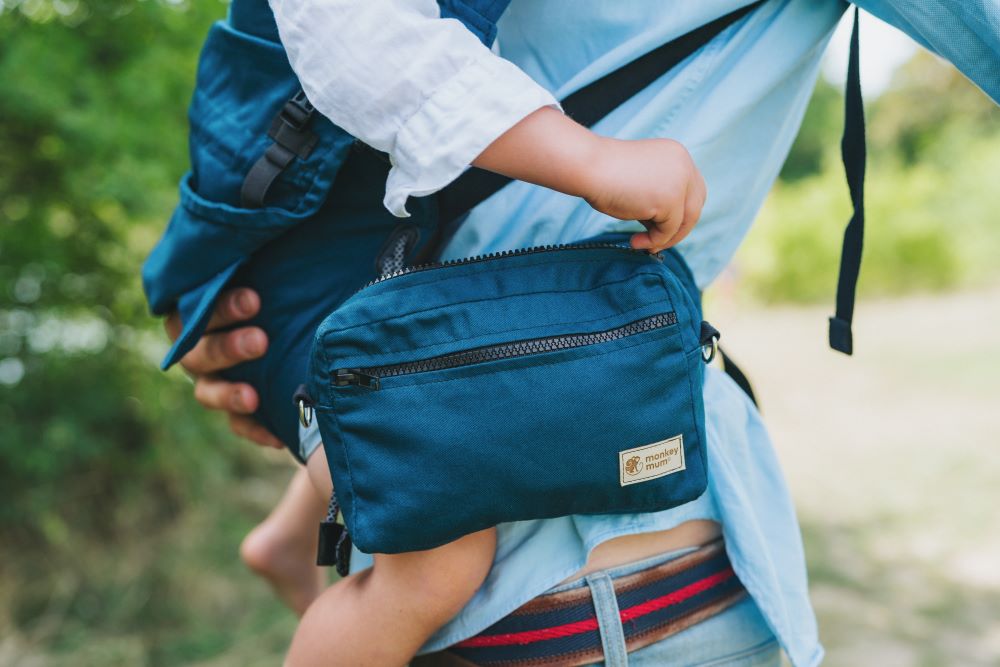 Monkey Mum® Ergonomické rostoucí nosítko Carrie - Půvab geometrie