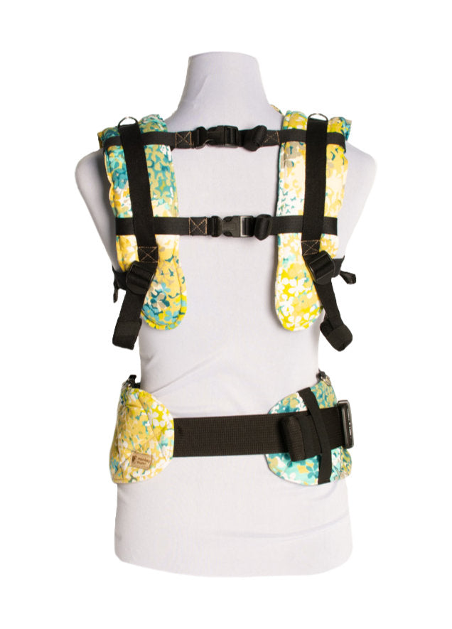 Monkey Mum® Ergonomické rostoucí nosítko Carrie - Rozkvetlá louka