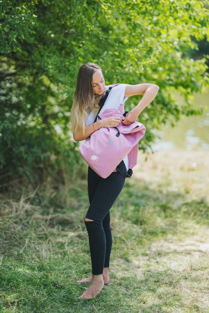 Monkey Mum® Integrovaný softshellový batoh k nosítku Carrie - Cukrová vata